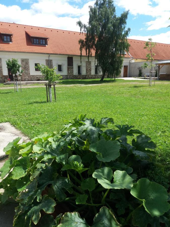 Korn-Hof Aparthotel Kornatice ภายนอก รูปภาพ